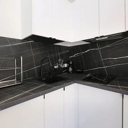 Proche Des Celebres Puces De 4p